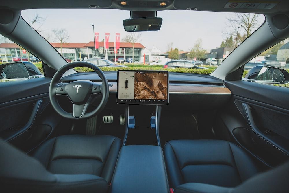 Tesla Model 3 Long Range Innenraum